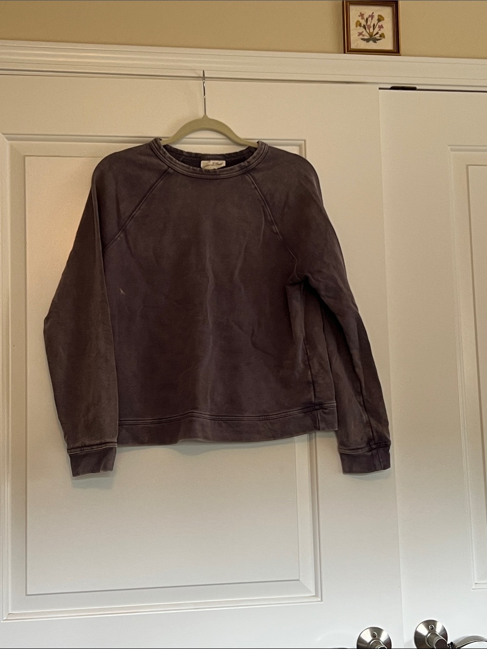 Universal Thread Women’s Crewneck Sweatshirt - Brown